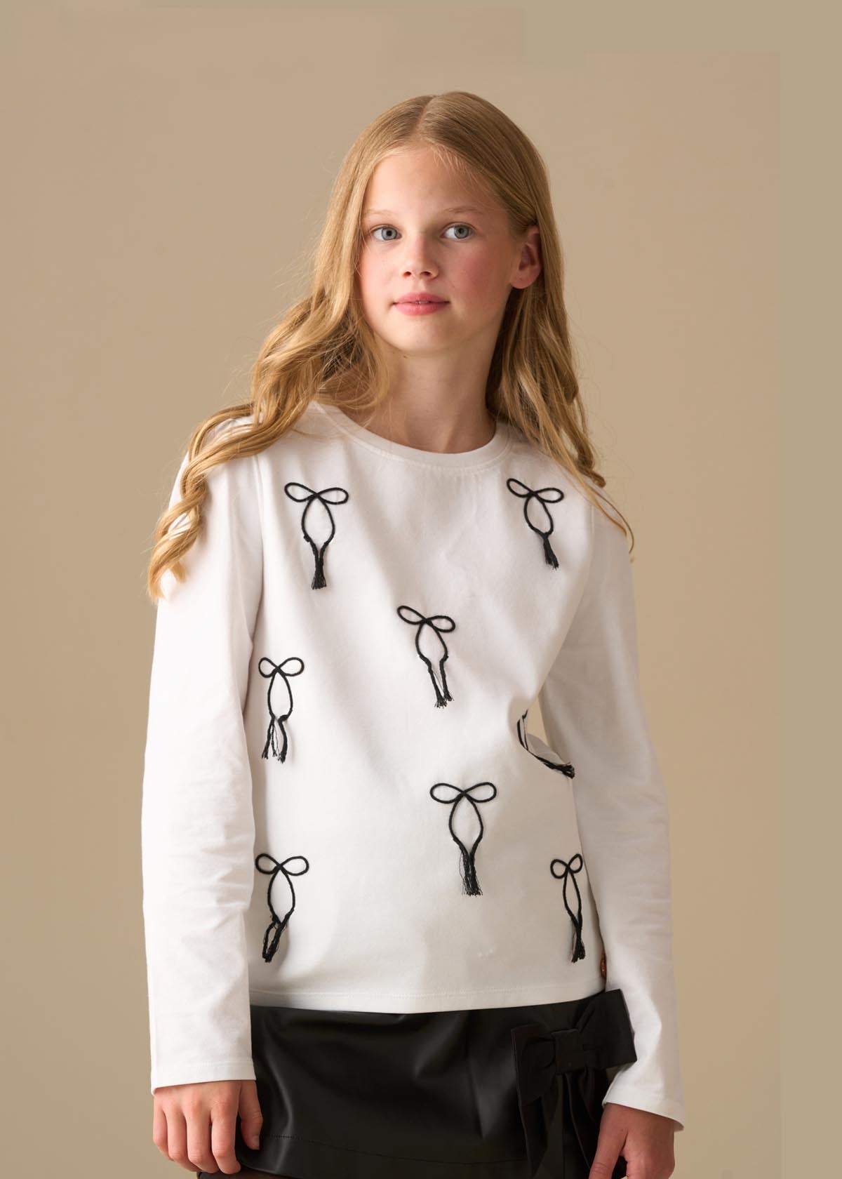 Imogen Embroidered Bow Ls Top - White