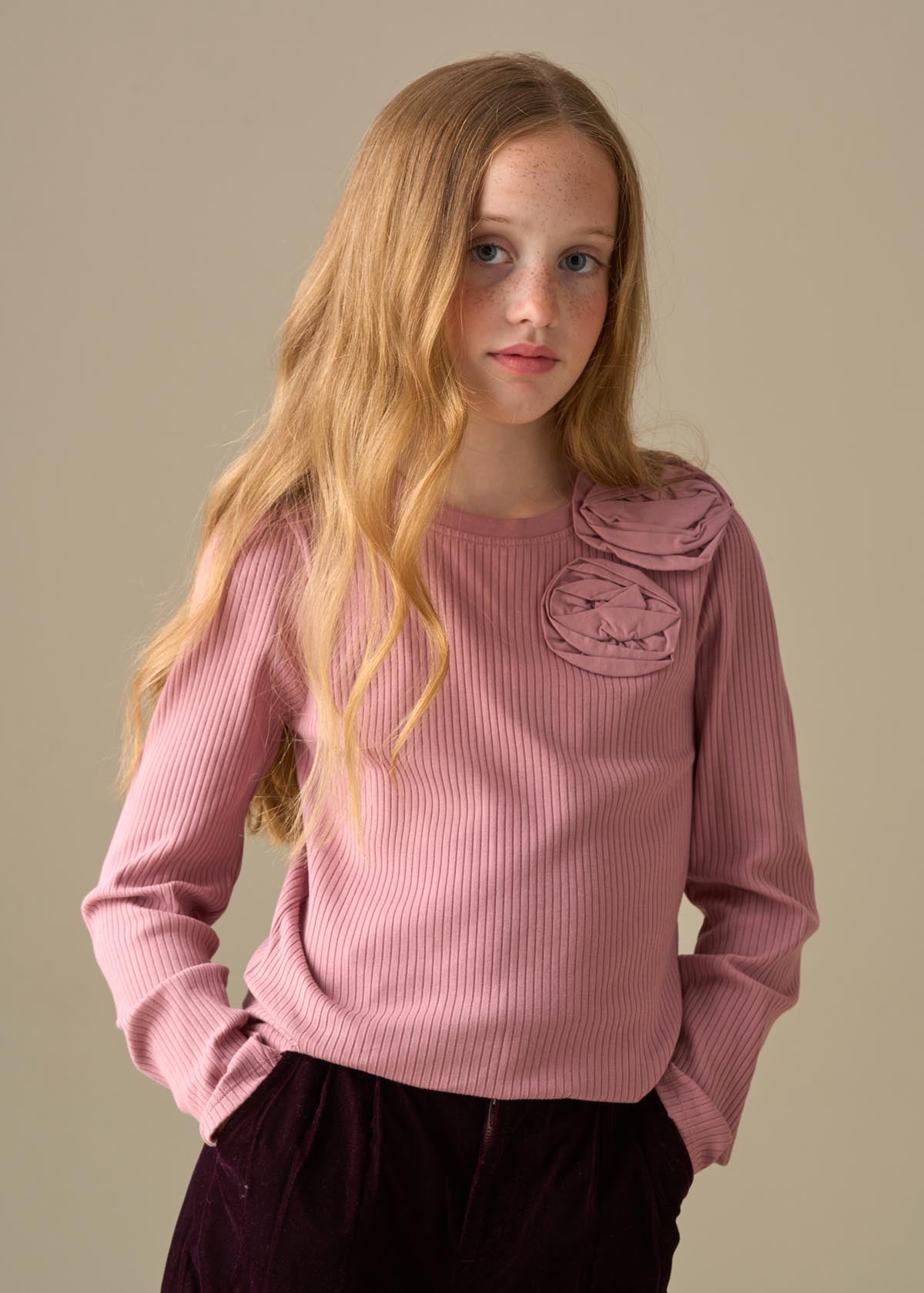 cotton girl corsage rib ls top rose