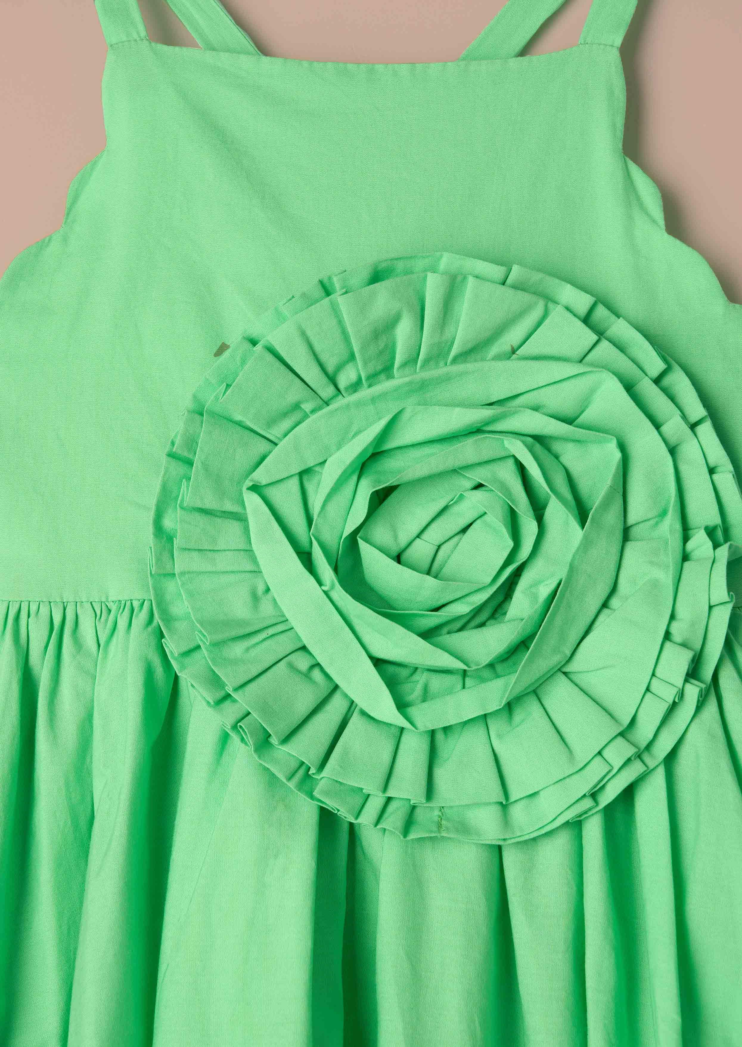 Solid Cotton Green Corsage Scallop Dress