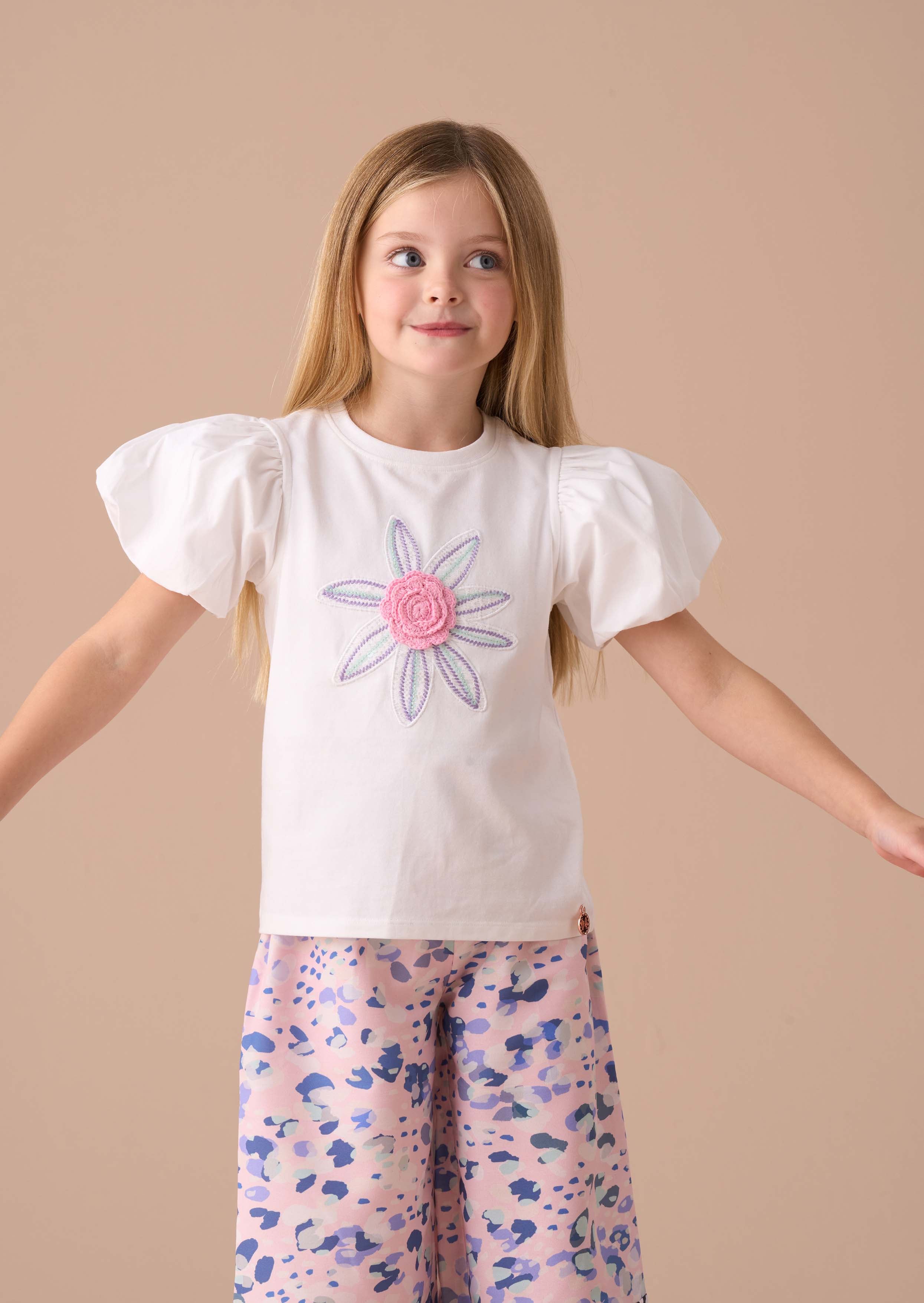 Short Sleeve Girl White Puff Top