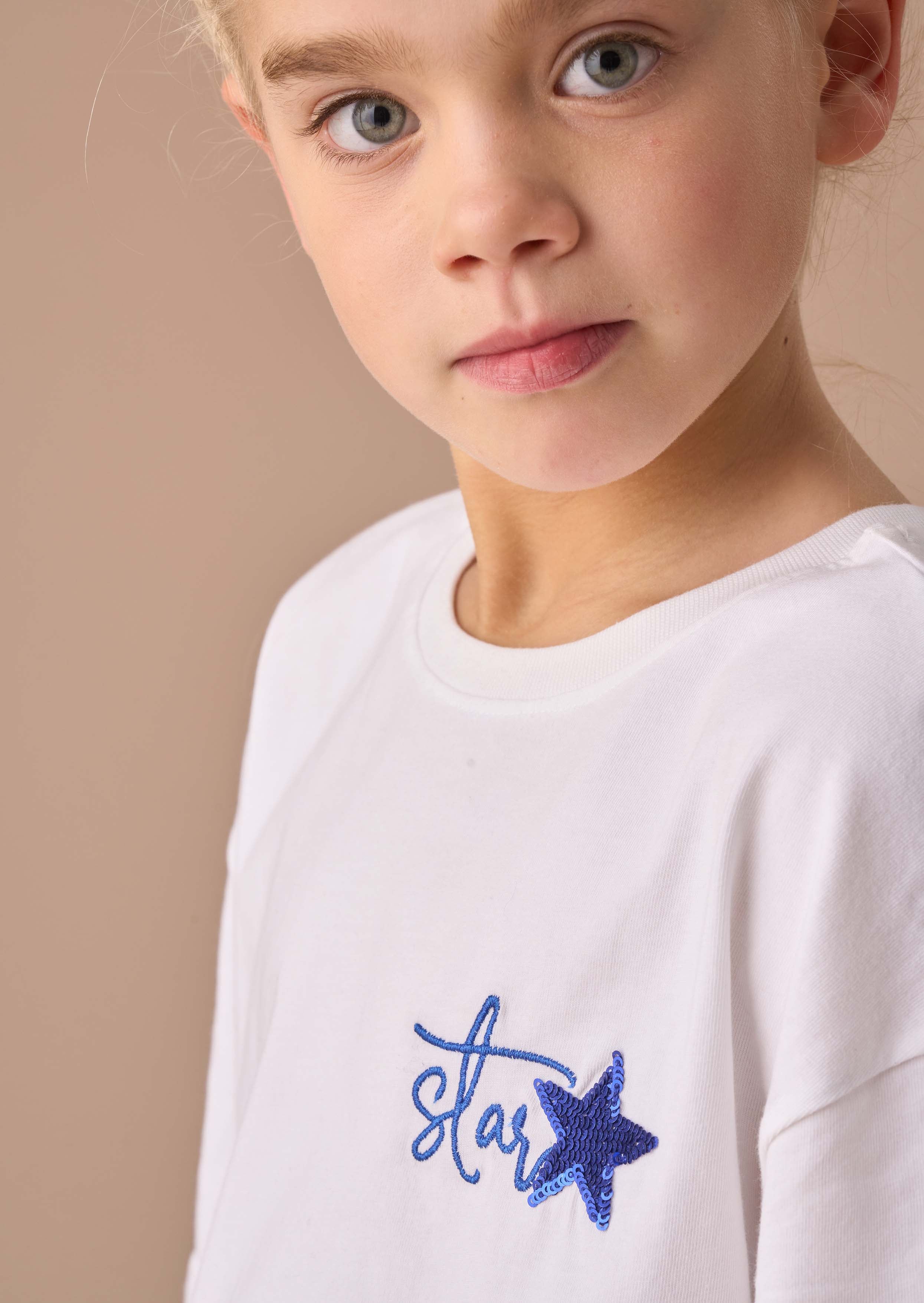 White T Shirt Girls Half Sleeves