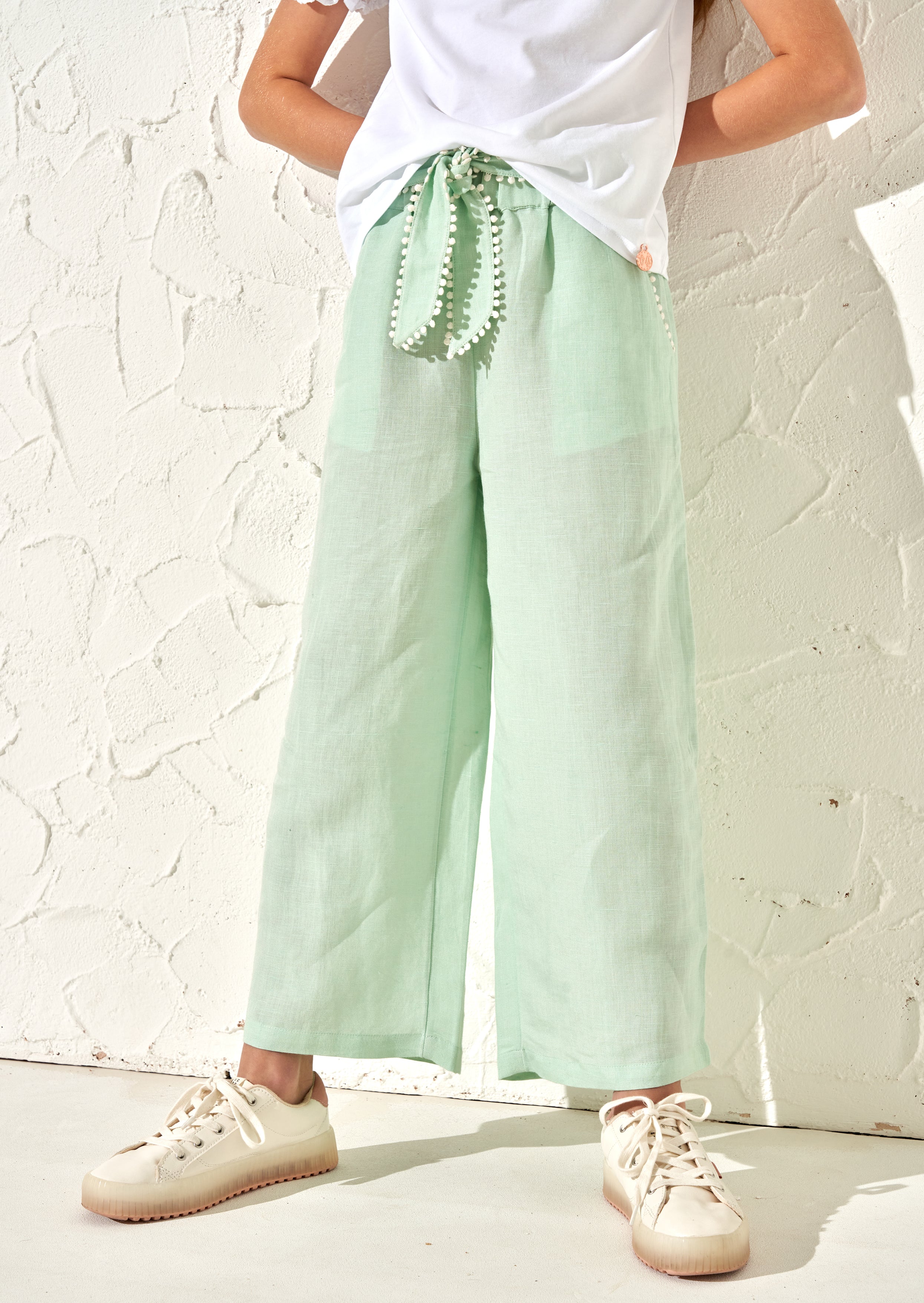 Girls Self Textured Green Linen Cropped Trousers