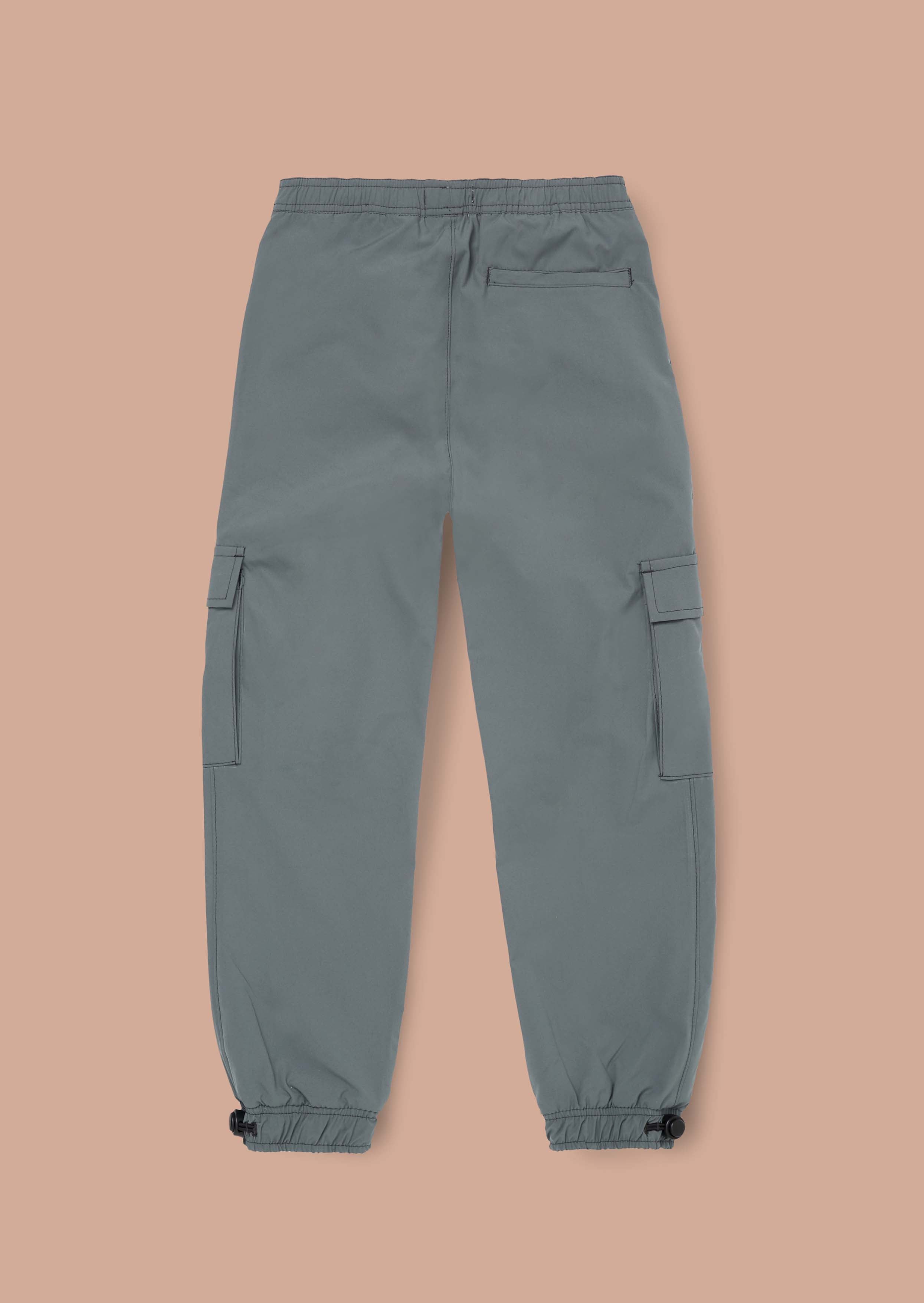 outfit Green Technical Cargo Joggers