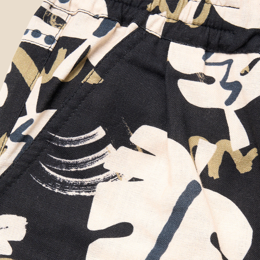 Finn Leaf Print Textured Short - Angel & Rocket