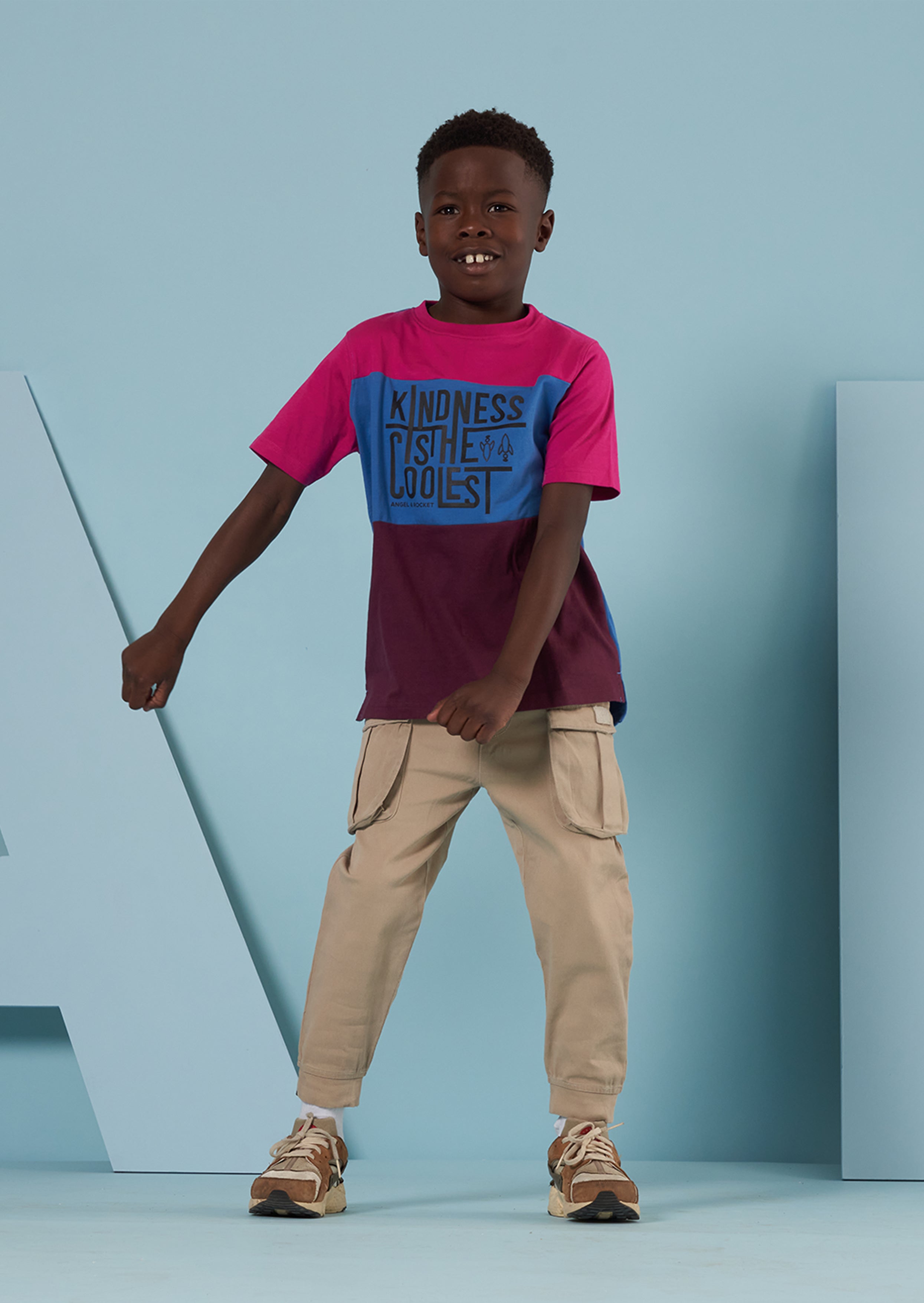 Boys Colour Block and Kindness Slogan Printed T-Shirt