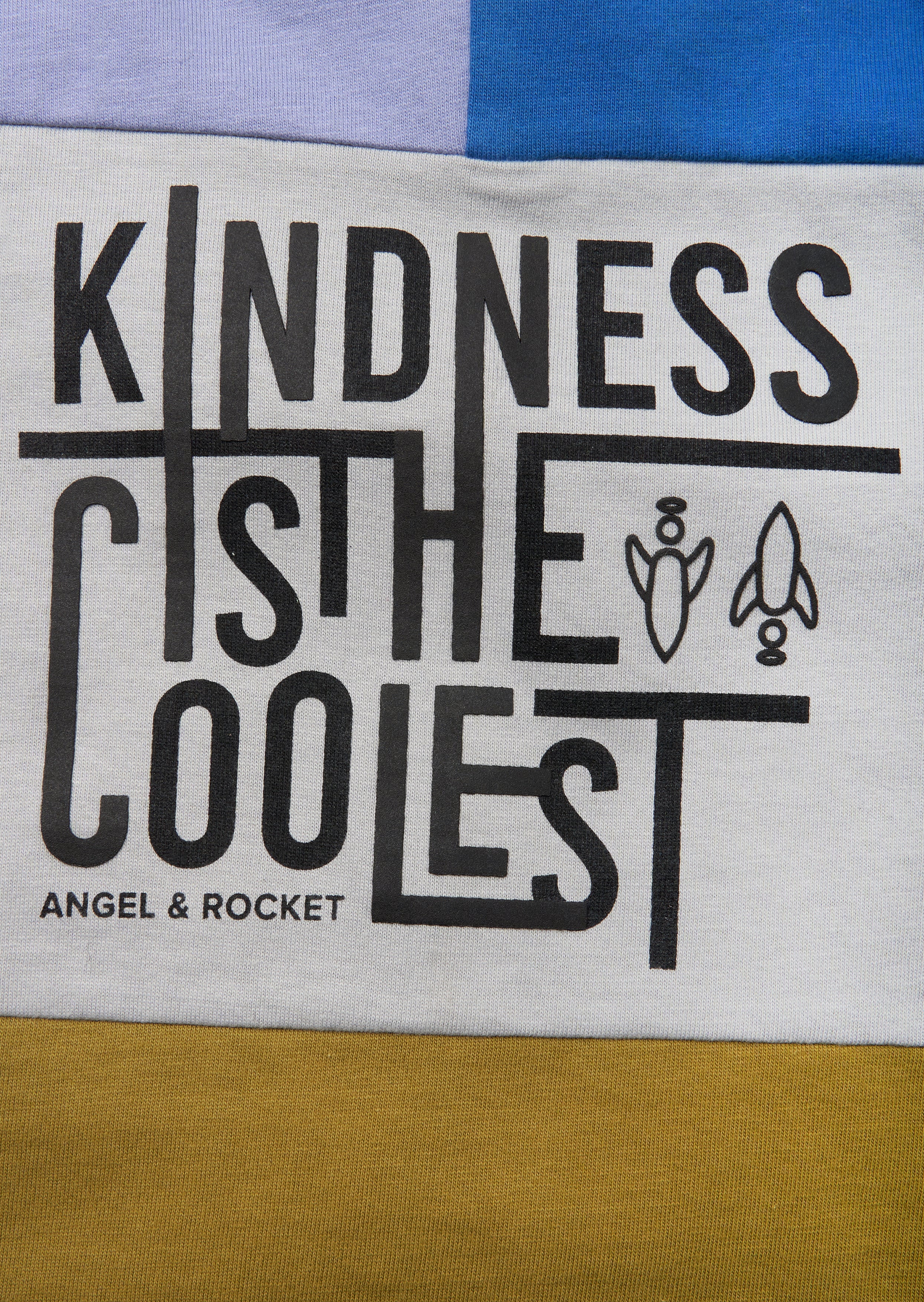 Boys Colour Block with Kindness Slogan Printed T-Shirt